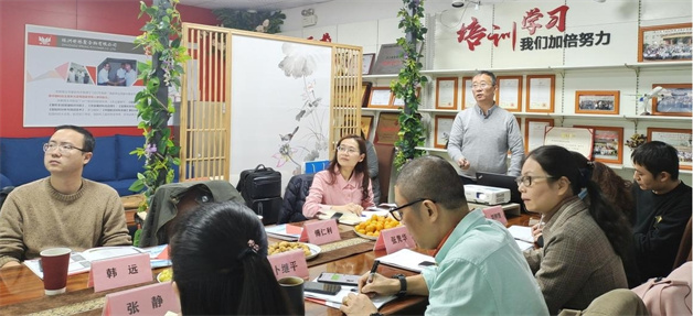 南京航空航天大學來株洲世林膠業進行技術交流