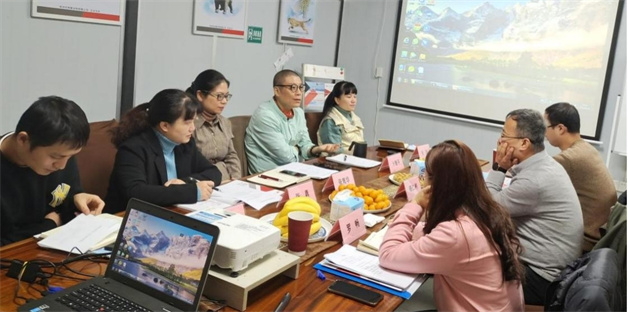 南京航空航天大學來株洲世林膠業進行技術交流